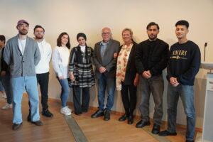 Die Zahnärzte Heike Heinen und Dr. Axel Heinen waren mit ihrem Praxisteam vor Ort, um aus erster Hand über die Arbeit als ZFA zu berichten.